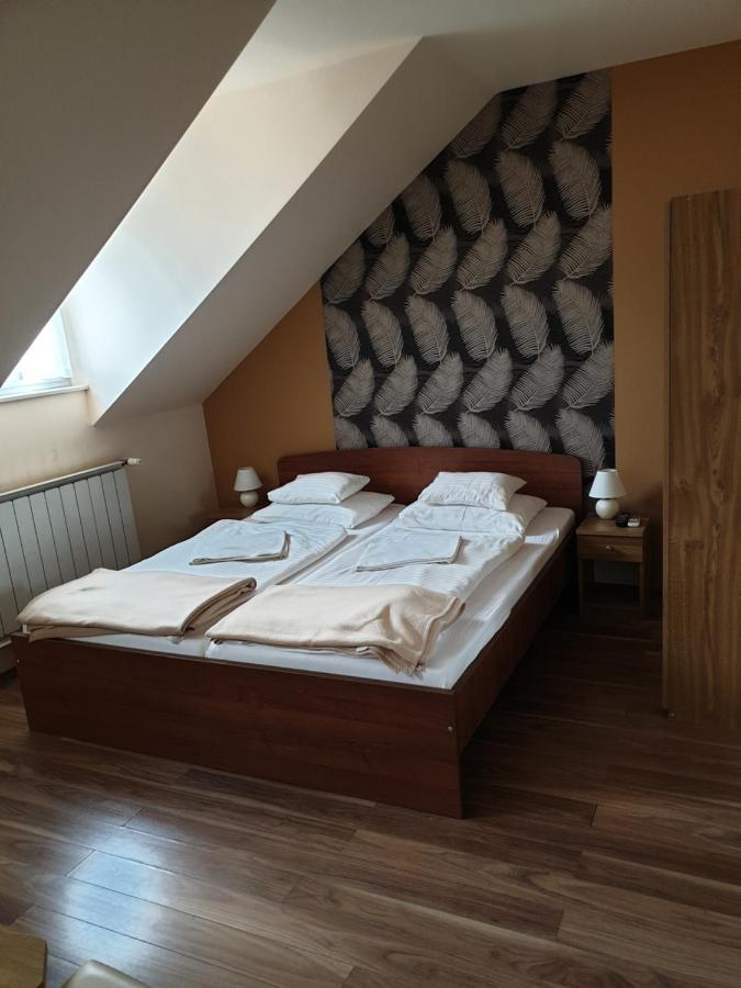 Kastelykert Fogado Hotel Szeged Luaran gambar