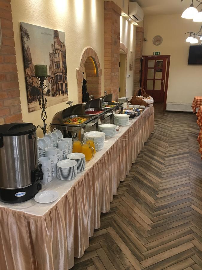 Kastelykert Fogado Hotel Szeged Luaran gambar